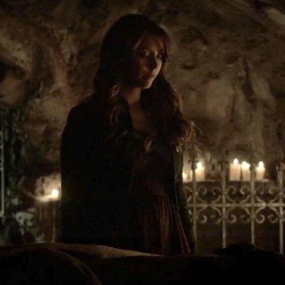 Topshop Burgundy Eyelash Lace Dress ASO Katherine Pierce / Elena Gilbert - Picture 7 of 7